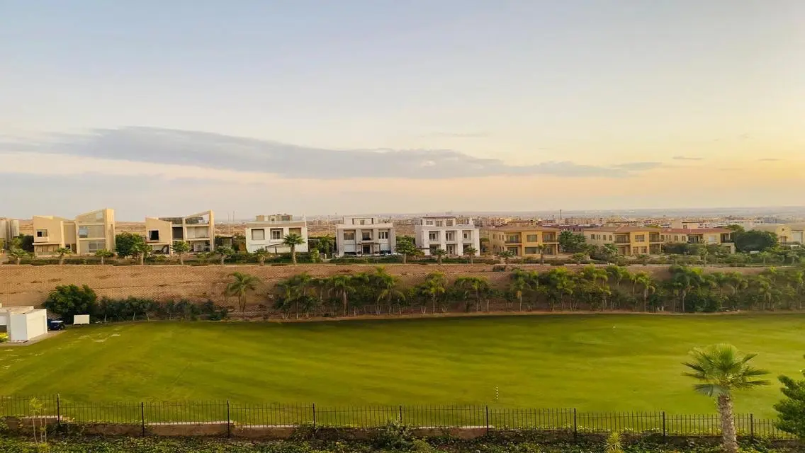 Golf corner view with garden and pool &amp; jacuzzi