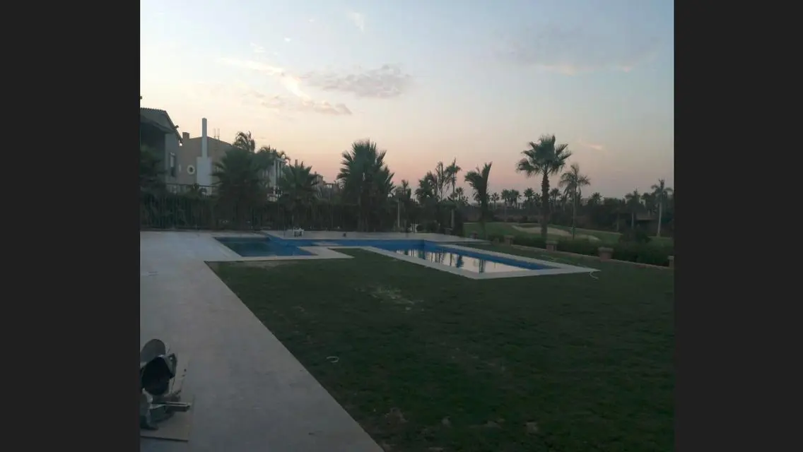 Golf corner view with garden and pool &amp; jacuzzi