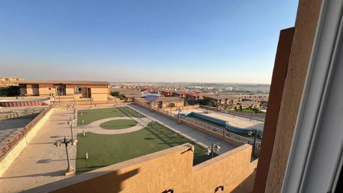 Luxurious twinhouse in Pyramids Walk Compound