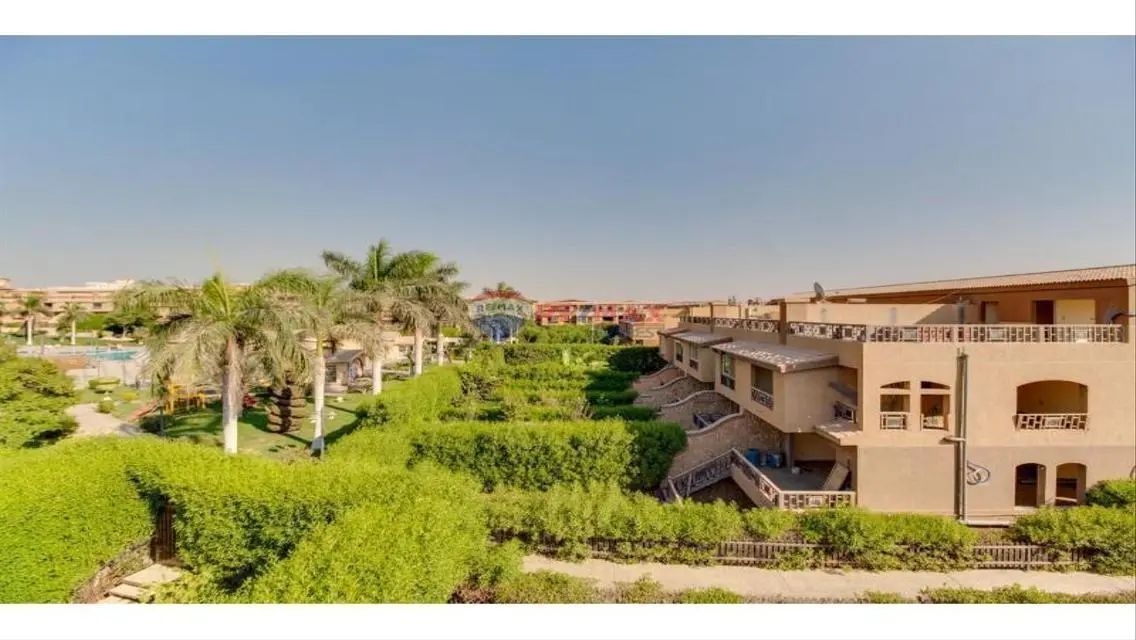 Luxurious twinhouse in Pyramids Walk Compound