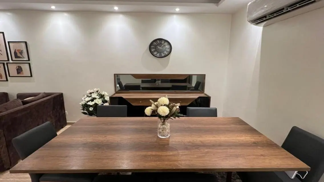 Super Lux Furnished Apartment for Rent in Eastown