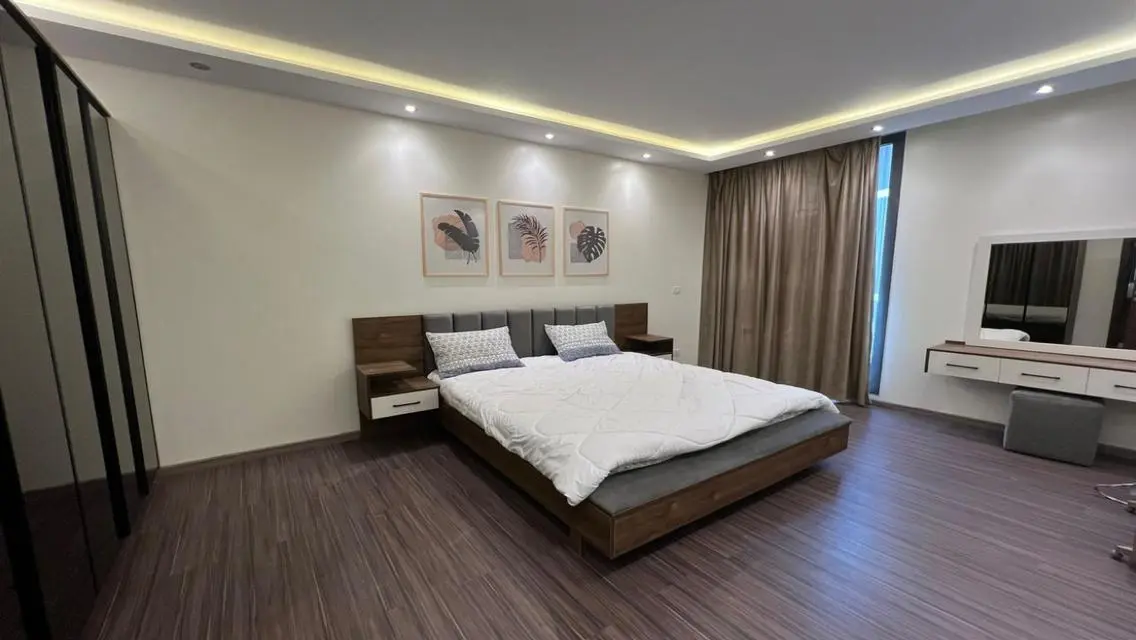 Super Lux Furnished Apartment for Rent in Eastown