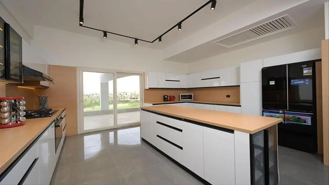 Luxury penthouse in katamya Duns