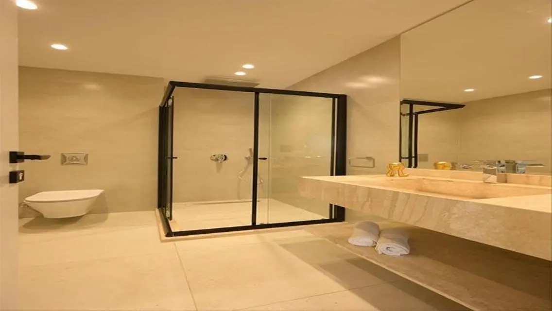 Luxury penthouse in katamya Duns