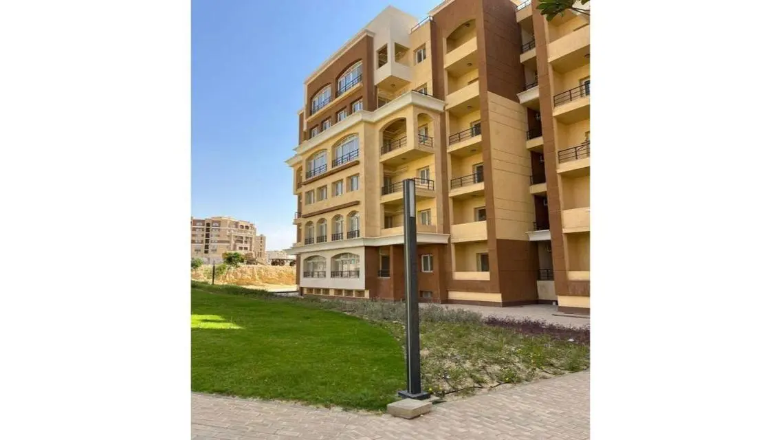 منزل رائع 5 غرف نوم للبيع