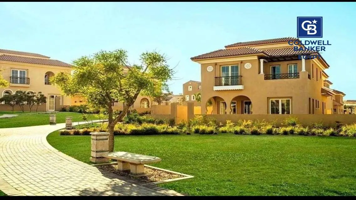 Corner villa in Hyde Park, 4 bd next to Zed East .