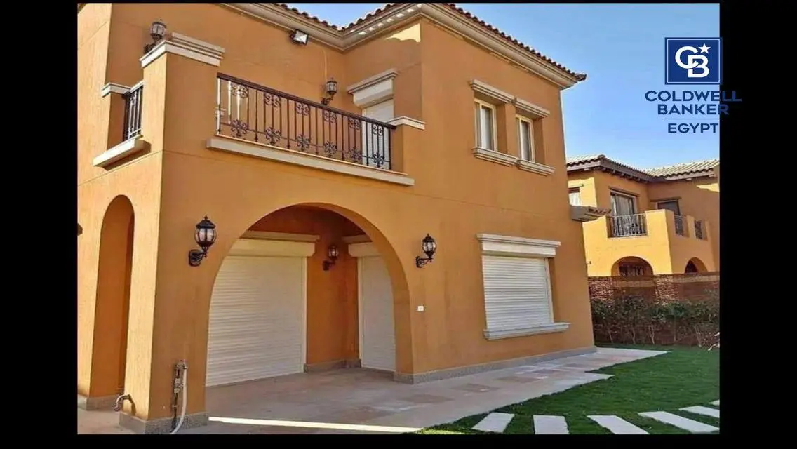 twin House | 4 bd | in Hyde Park 6th Settlement .