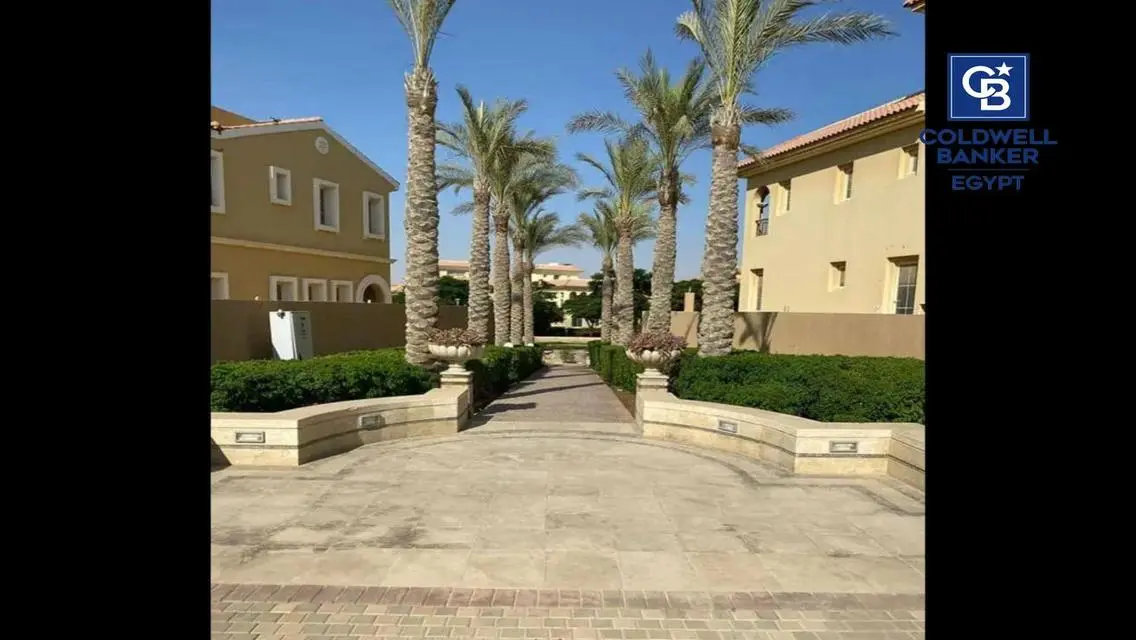 twin House | 4 bd | in Hyde Park 6th Settlement .