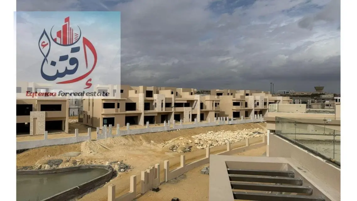 Twin house, delivery date 2025, with installments