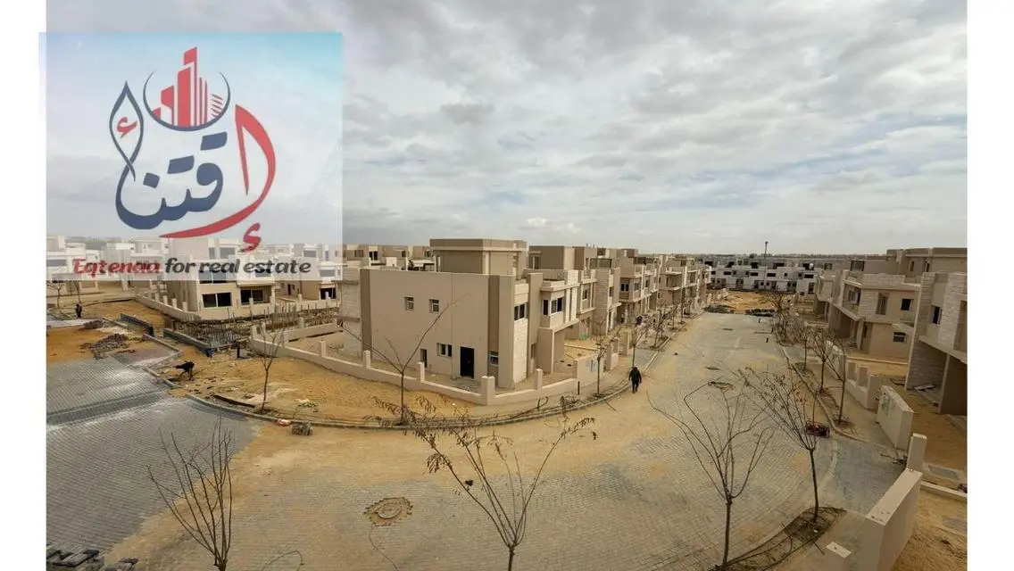 Twin house, delivery date 2025, with installments