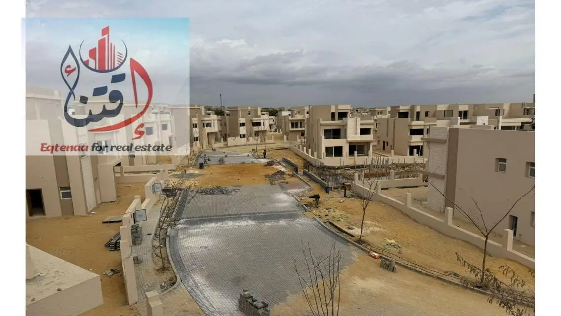 Twin house, delivery date 2025, with installments