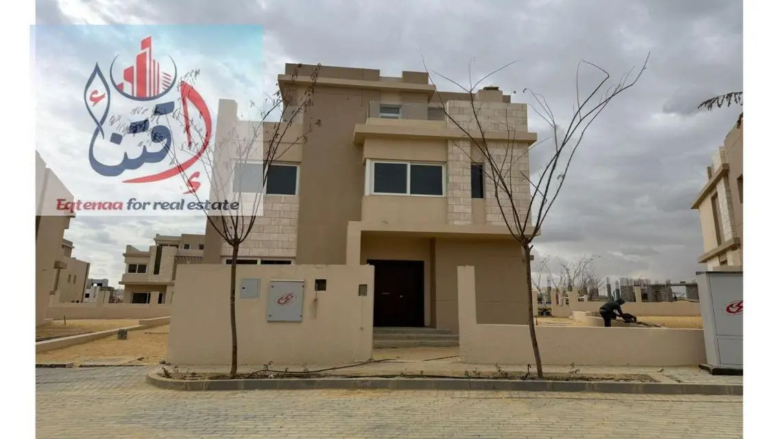 Twin house, delivery date 2025, with installments