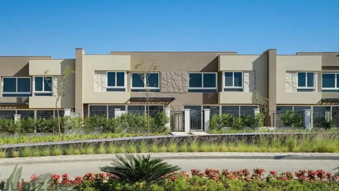 Apartment for sale in Badia Palm Hills, longest pa