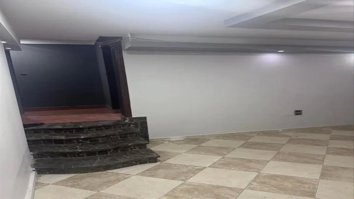 مقراداري للايجار امتداد عباس عقادتطل حديقه الدوليه