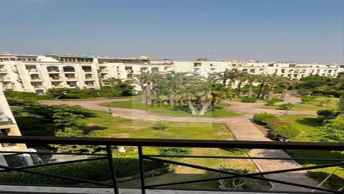 حدائق المهندسين كمبوند 122م مفروشه بموقع مميز جدا