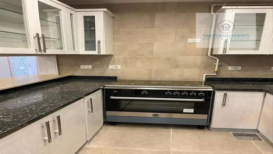 2BR Apartment Semi Furnished For Rent In Eastown