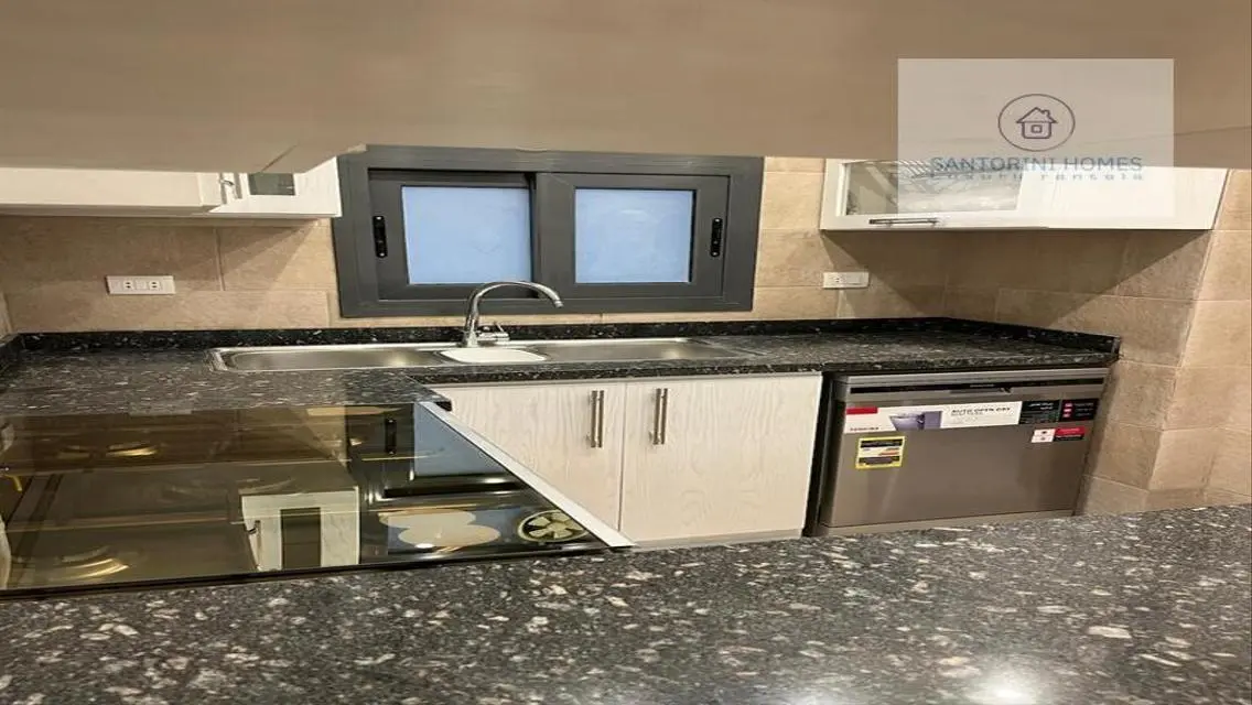 2BR Apartment Semi Furnished For Rent In Eastown