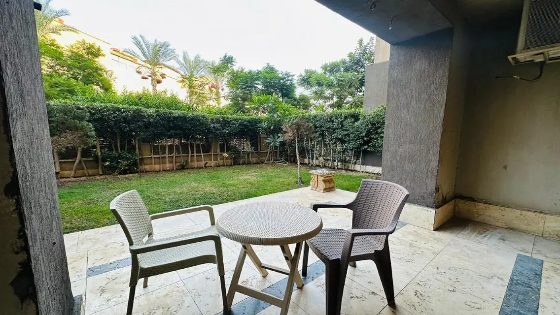 Ground  with garden furnished for rent 