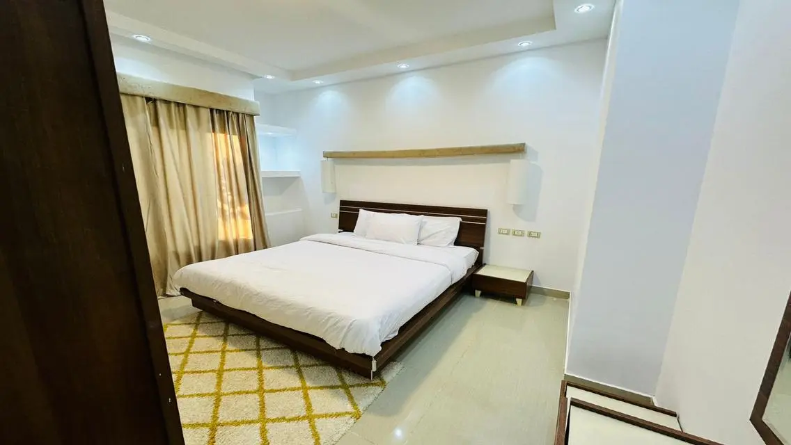 Ground  with garden furnished for rent 