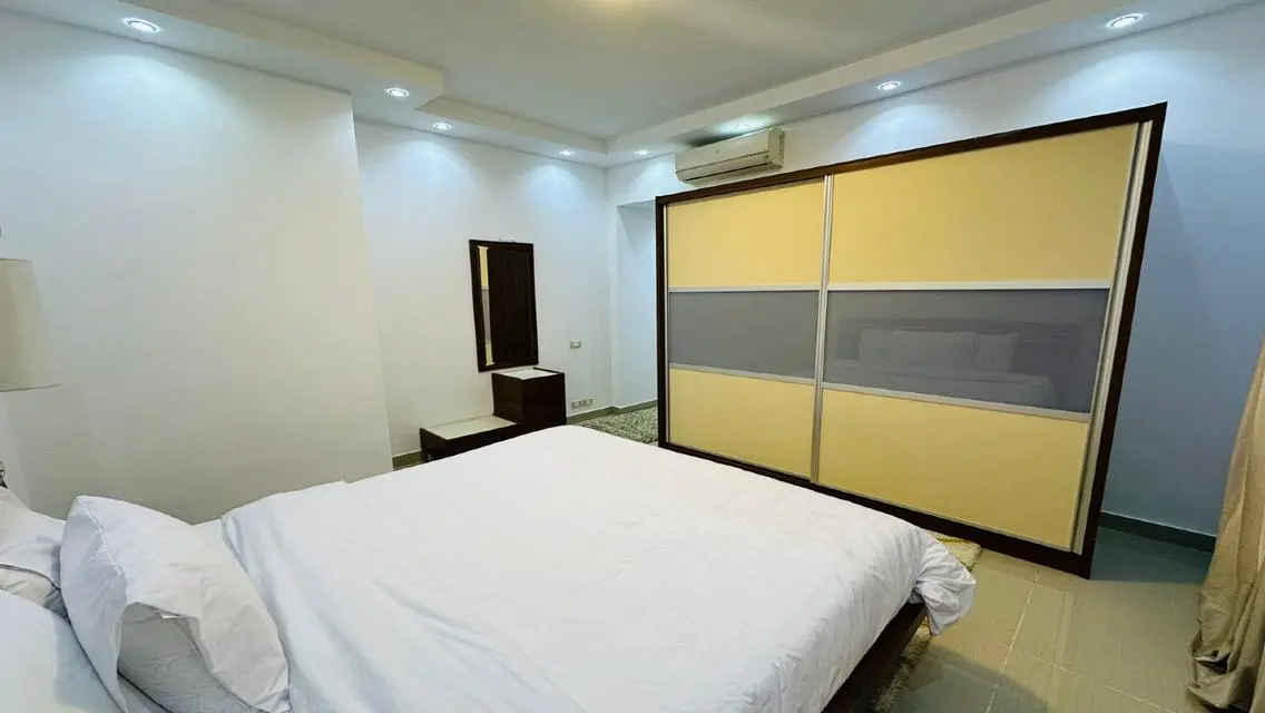 Ground  with garden furnished for rent 