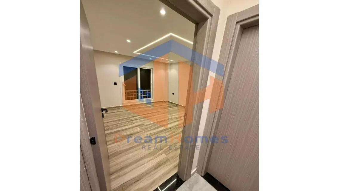 96m Strip Mall for Sale