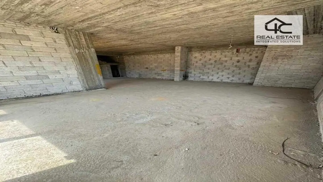 فيلا كورنر بحري للبيع بالتقسيط فى هايد بارك التجمع