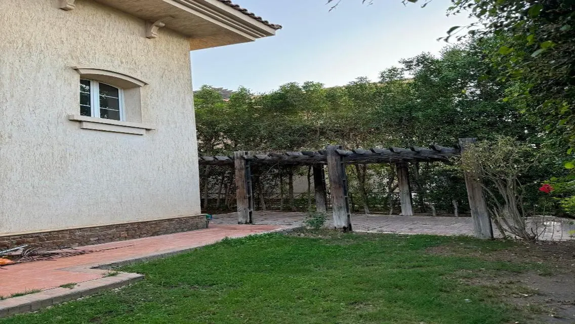 فيلا للايجار بمدينتى نموذج Gاستاند الون  موقع مميز