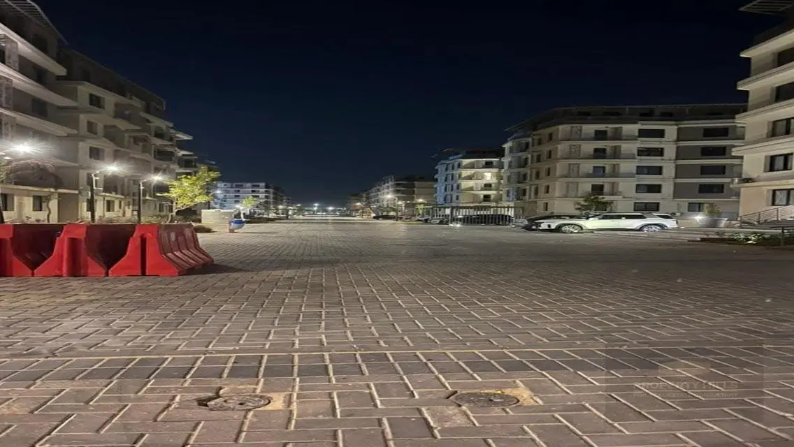 Lowest Price Finished Apartment by Palm Hills 12y