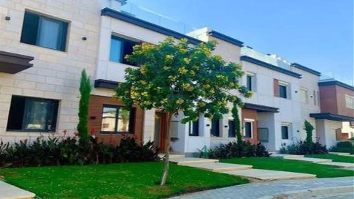 Amazing Townhouse middle - Azzar 2 infinity  - New Cairo