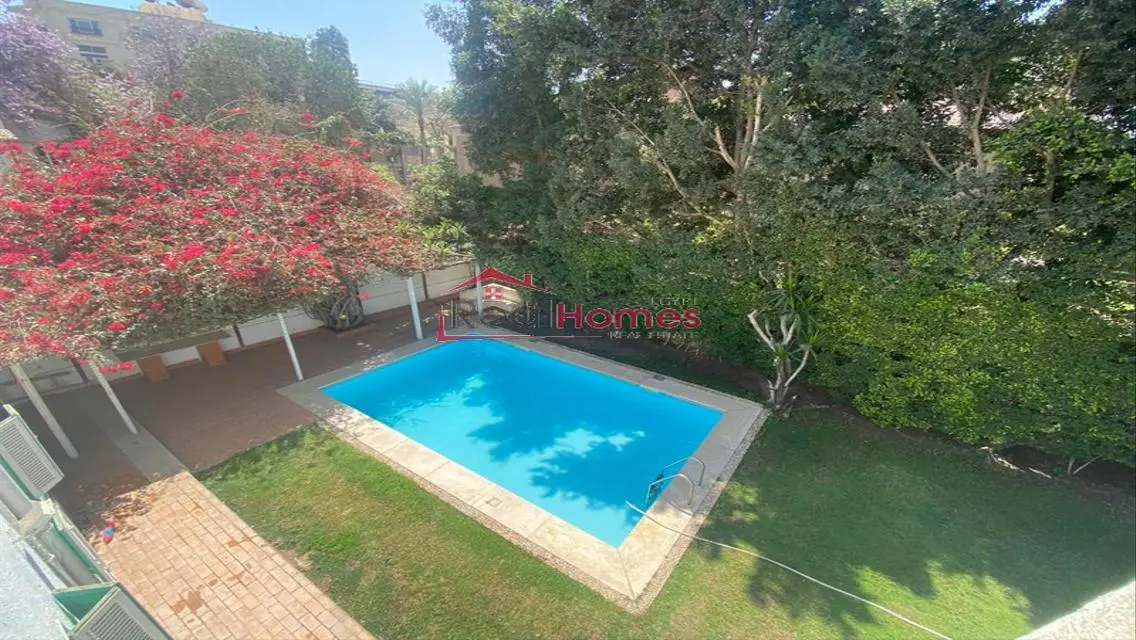 Standalone villa renovated with swimming pool