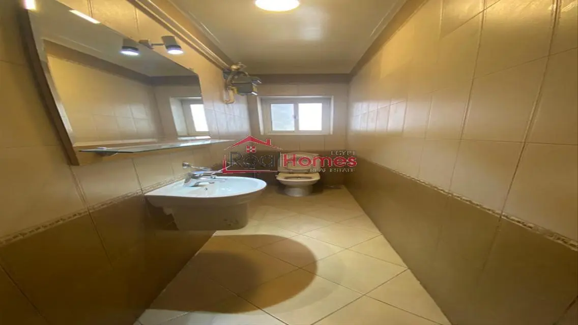 Standalone villa renovated with swimming pool