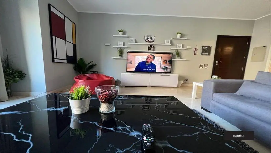 شقة مودرن مفروشة بالكامل في فيلدج جيت