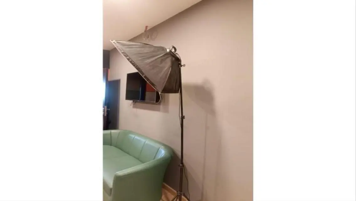 Audio recording studio for rent mall front of Palm