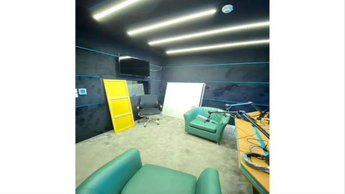 Audio recording studio for rent mall front of Palm