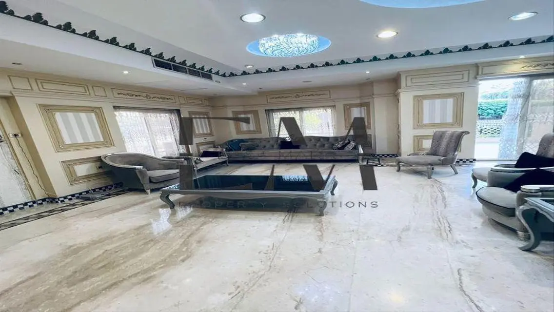فيلا مفروشه للايجار بحمام سباحه بكمبوند كونكورد