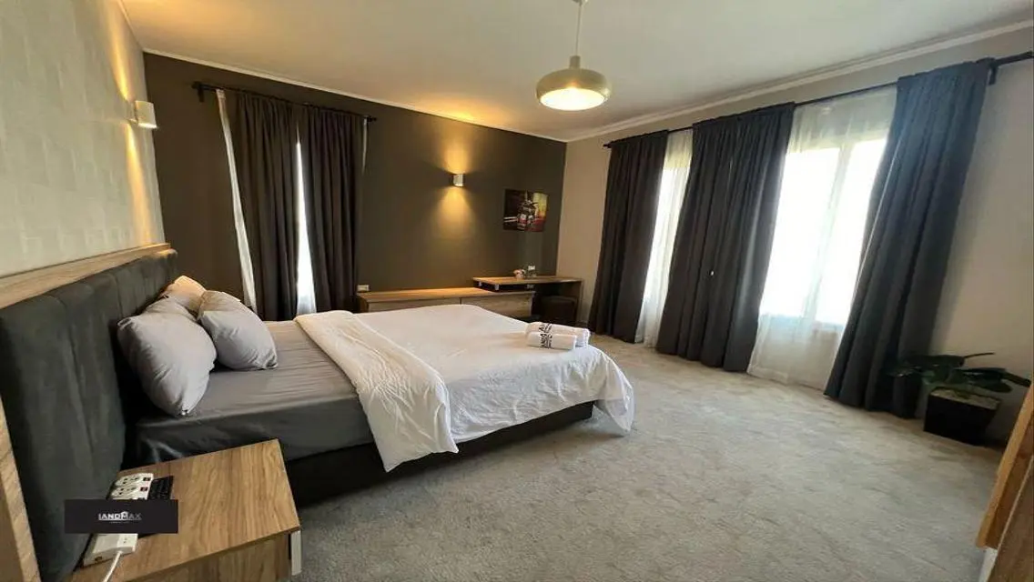 Studio for Rent with hotel Furniture Village Gate