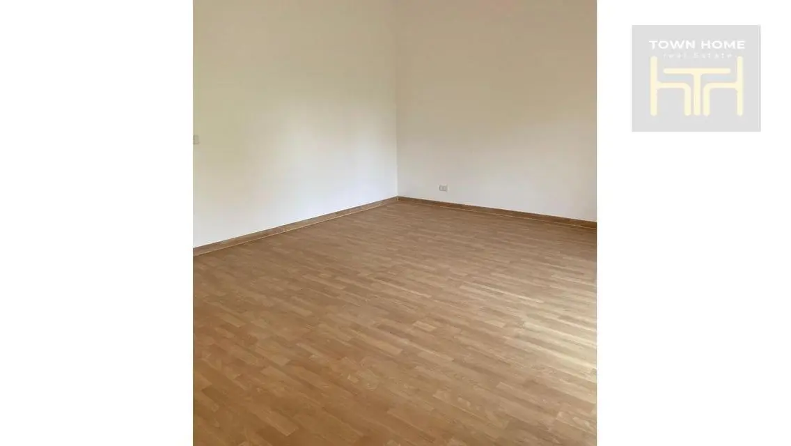 villa for rent in Al Rehab next to services