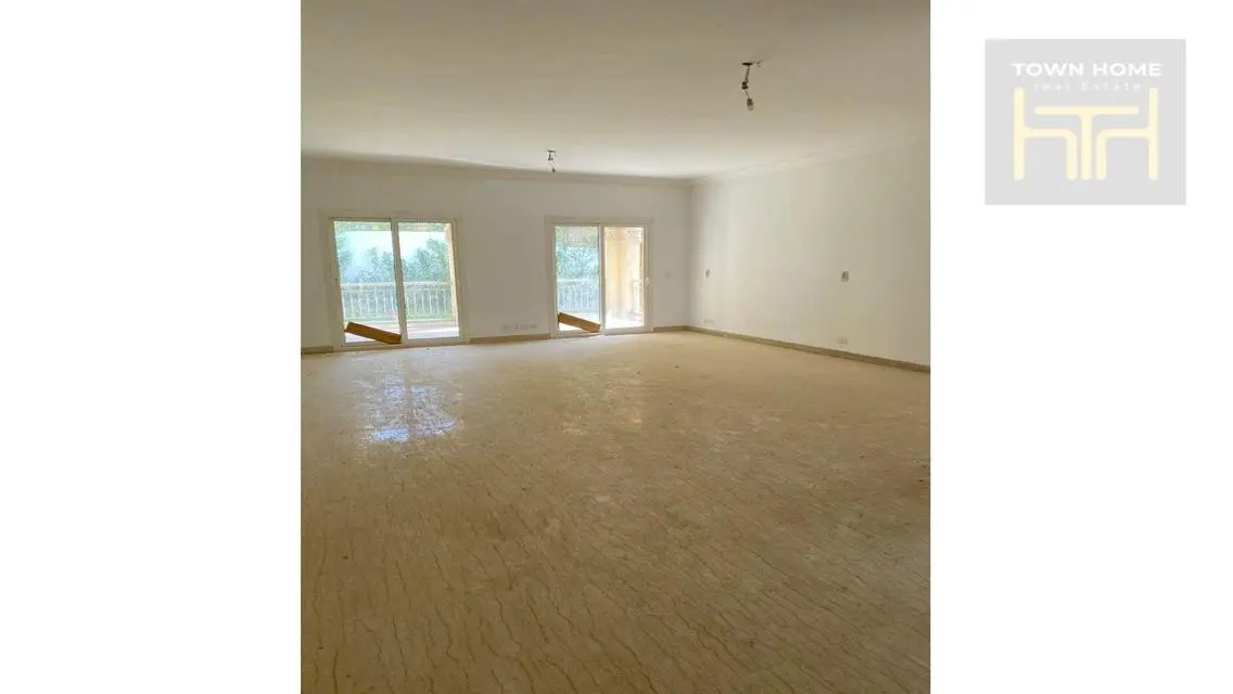 villa for rent in Al Rehab next to services