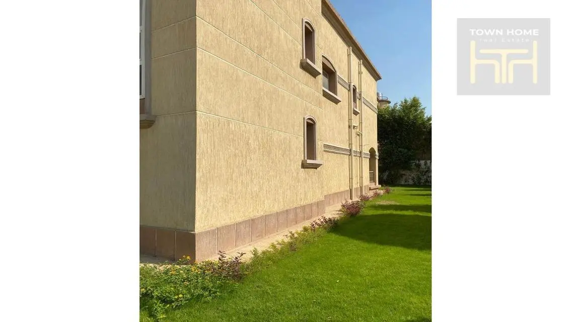 villa for rent in Al Rehab next to services