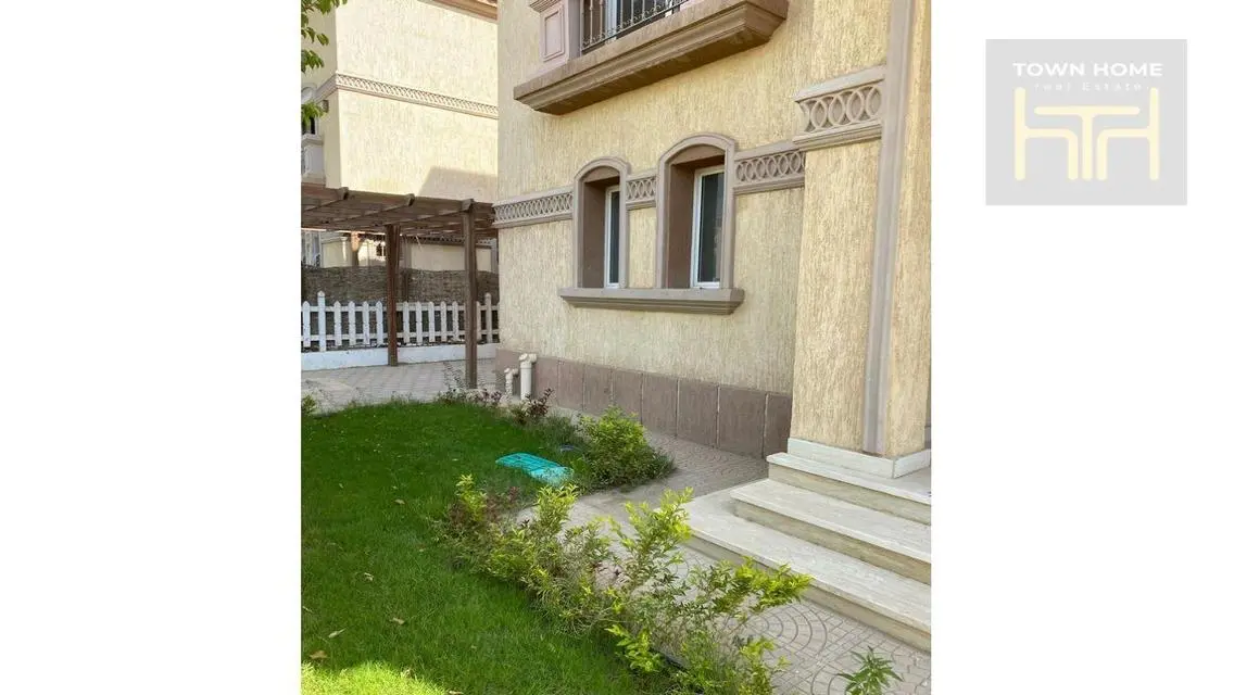 villa for rent in Al Rehab next to services
