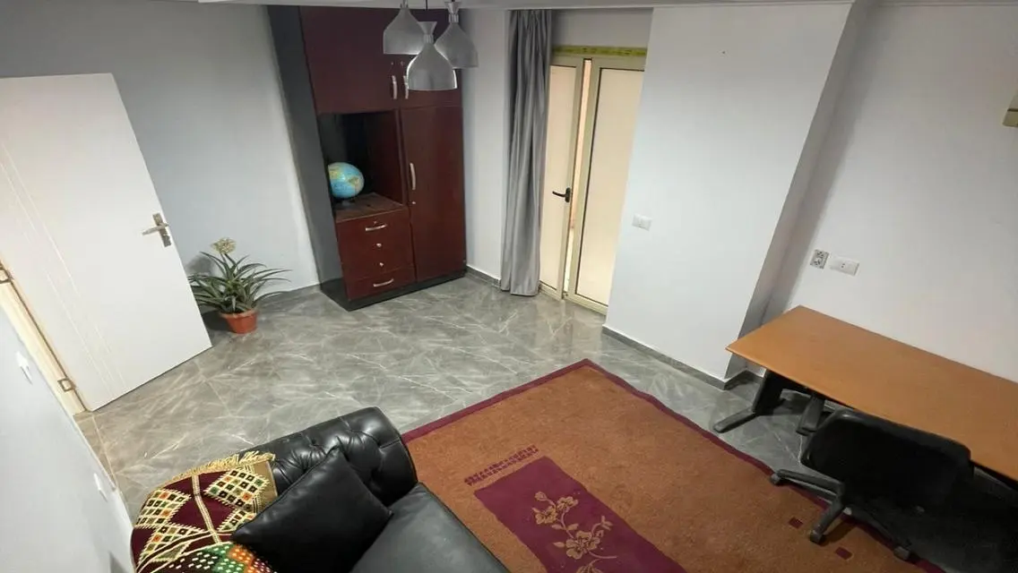 شقة للايجار ثكنات المعادى اول سكن ٣ غرف