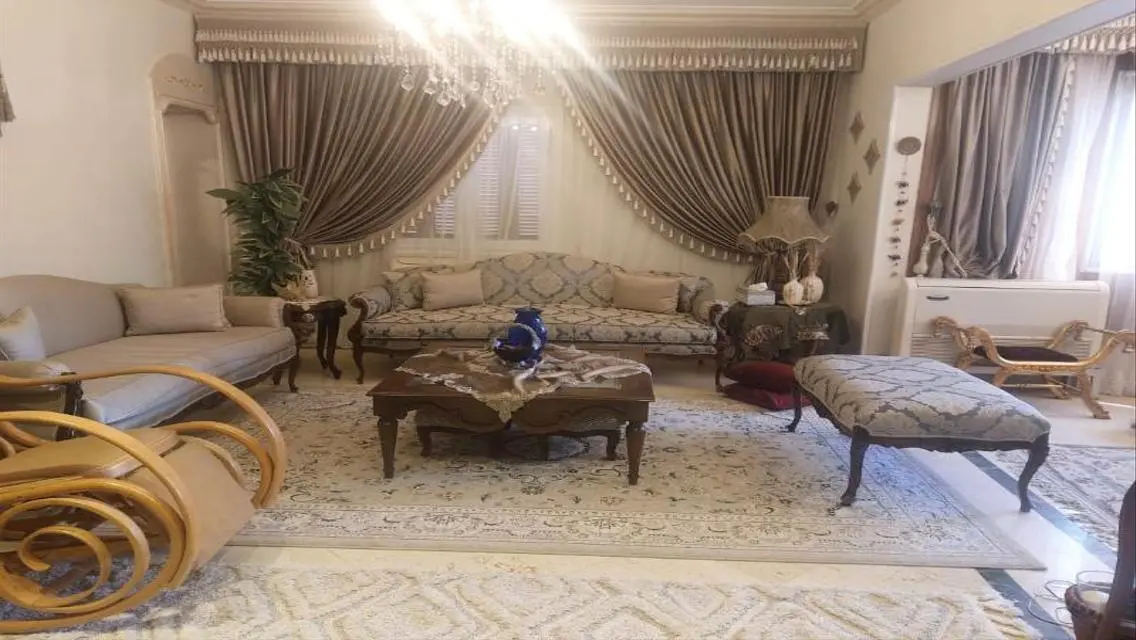 180 sqm apartment for sale in Heliopolis