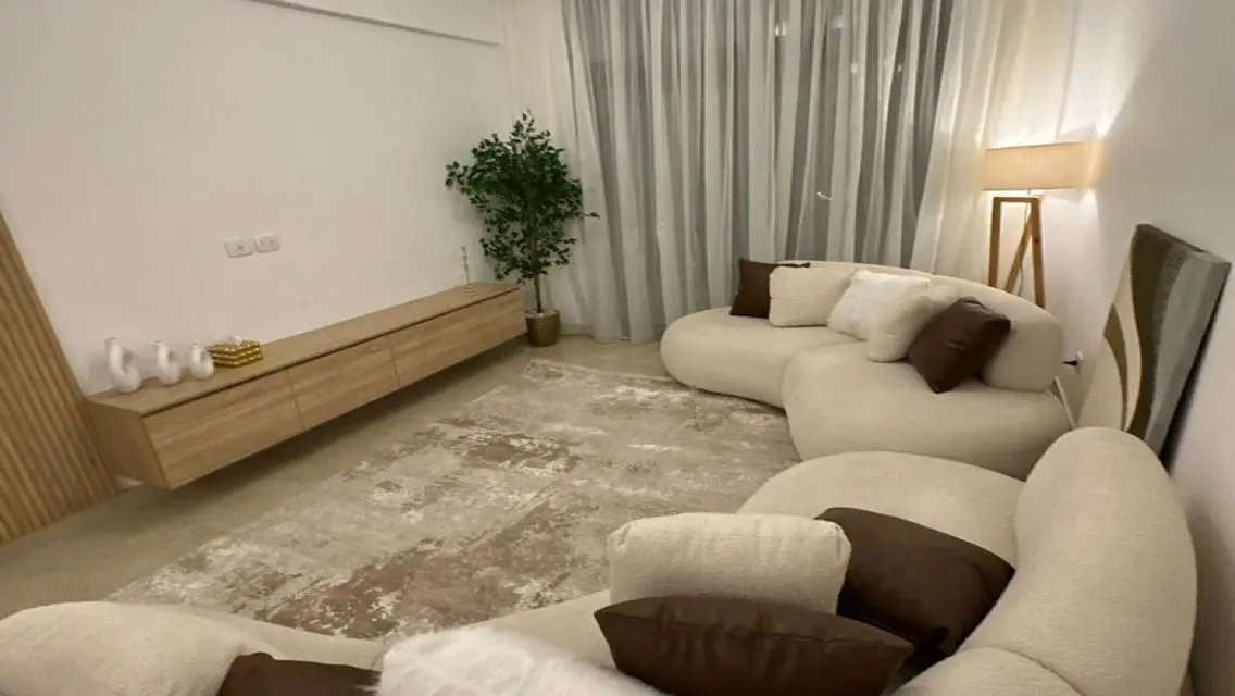 Apartment 145meter modern furniture for rent 