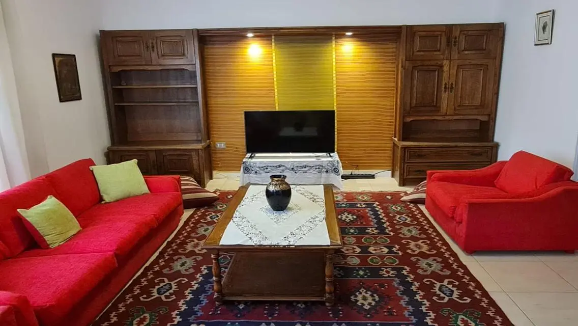 مودرن شقة مفروشة للإيجار في دجلة المعادى مو