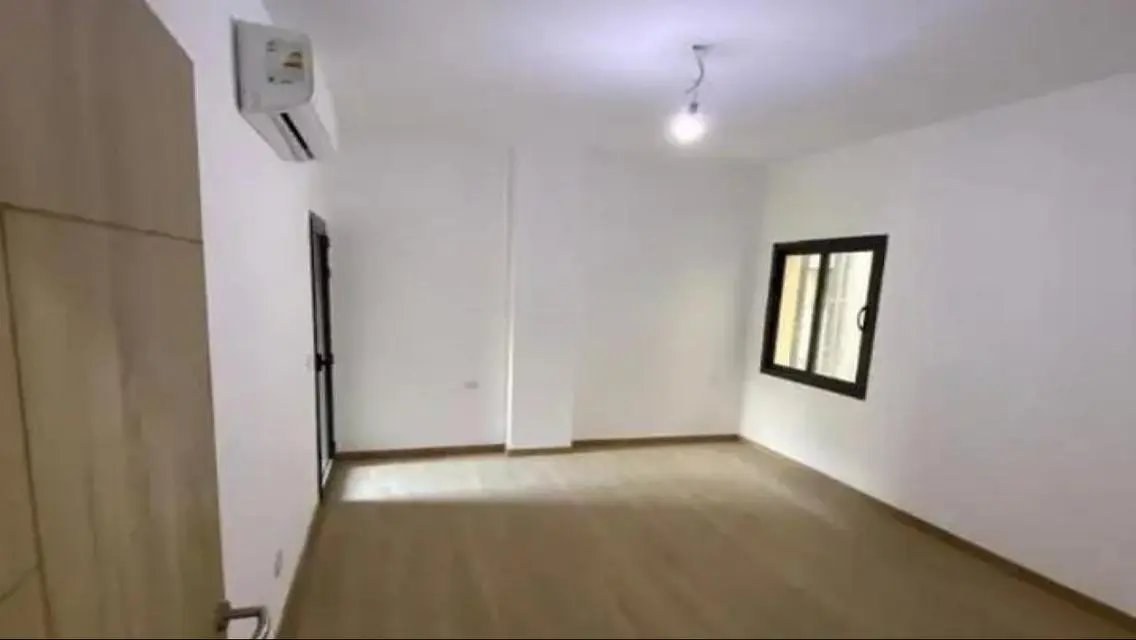 under market price Apartment 145meter for rent