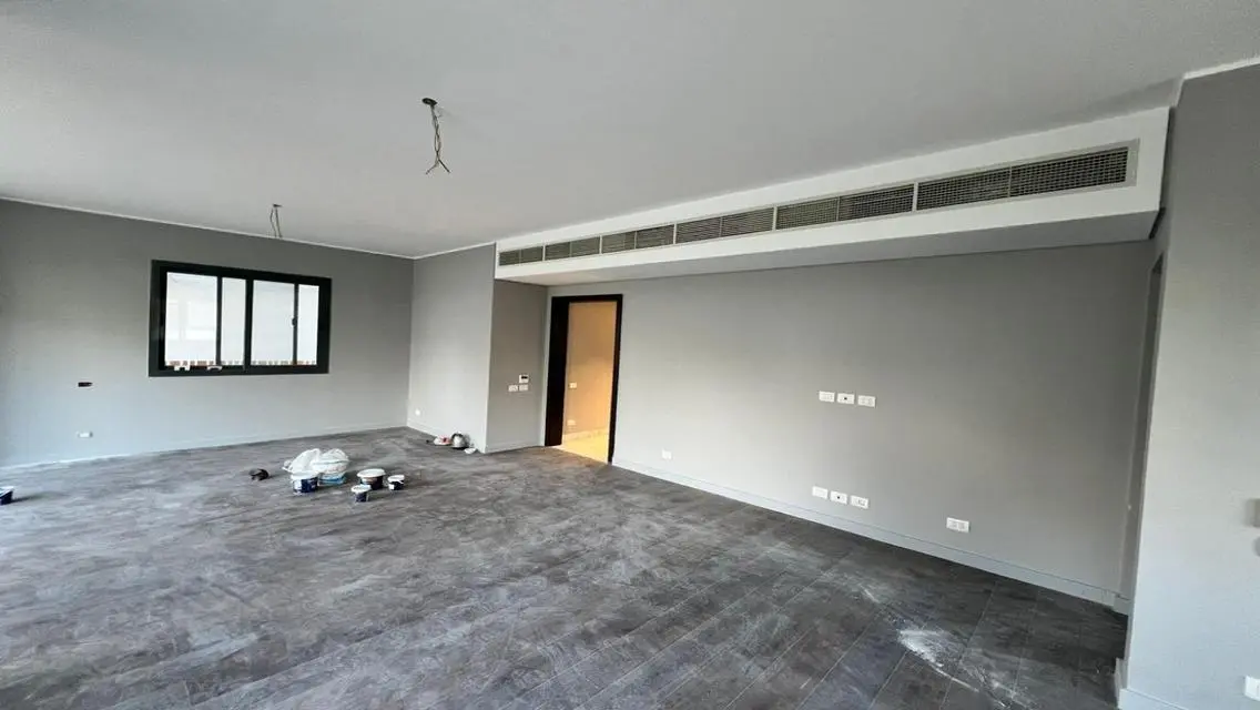 Ground with garden, kitchen and acs for rent 