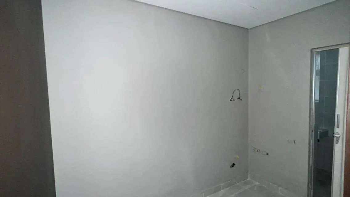 Ground with garden, kitchen and acs for rent 