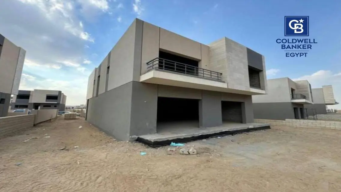 بمقدم 5% تاون هاوس \ كورنر \ فيو لاند سكيب