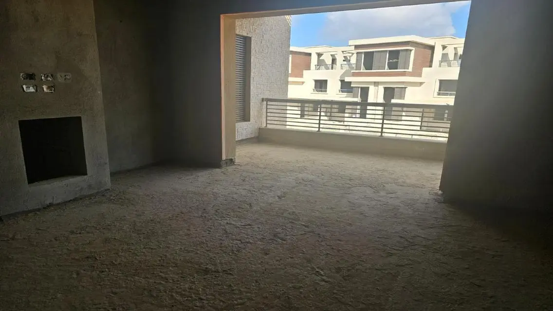 Townhouse Middle for sale in Kings Range -New Giza