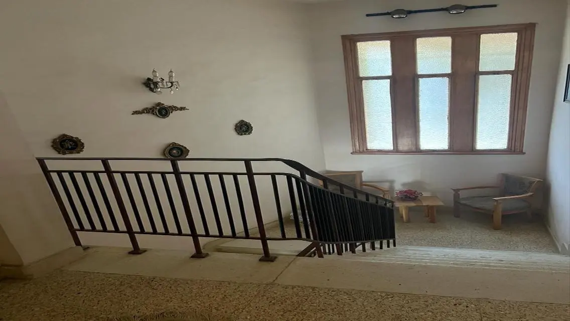 عقار كامل للبيع في الهرم موقع مميز
